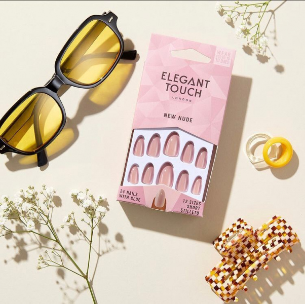Elegant touch new nude اظافر تركيب